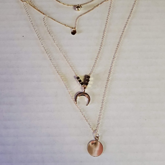 Boho Style Gold Necklace {NEW!} - Picture 5 of 5